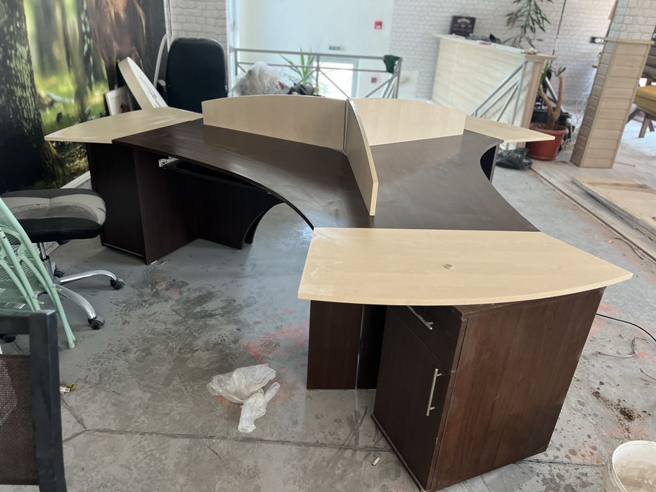 Бюро за 3-ма работника