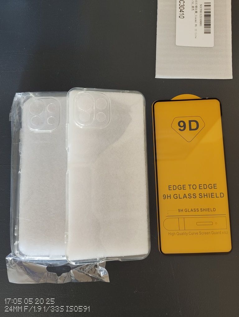 Предпазно стъкло и две калъфки за Xiaomi Mi 11 Lite