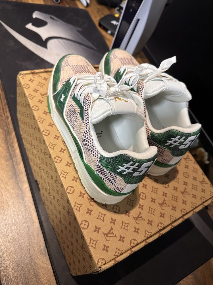 LV Trainer Sneaker green