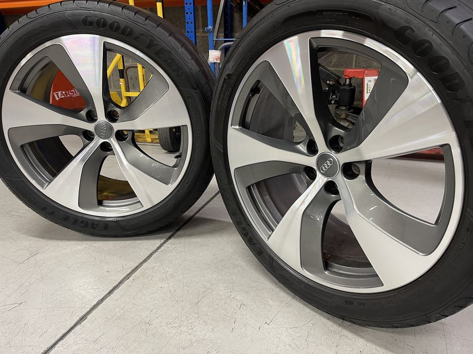 Jante Originale Audi Q7 Q8 SQ7 SQ8 R21 Goodyear 2021 70%