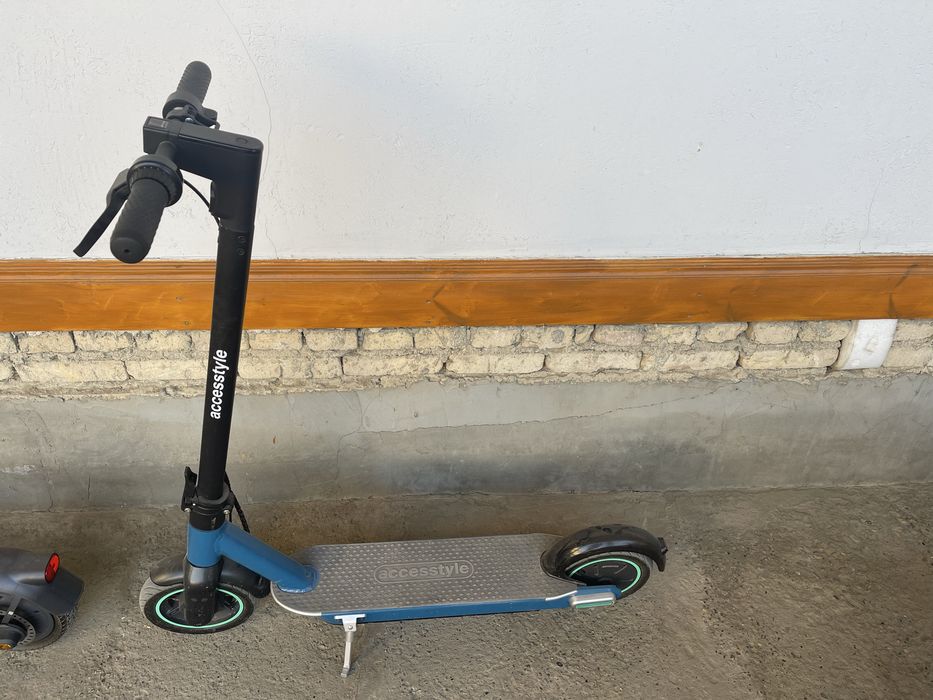 Elektrosamokat Accesstyle Typhon 30S