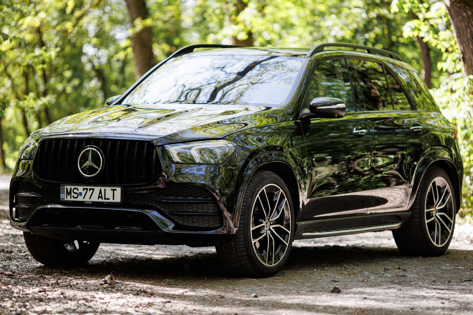 Mercedes-Benz GLE 400 d 4MATIC - pachet AMG de fabrica - ISTORIC FULL