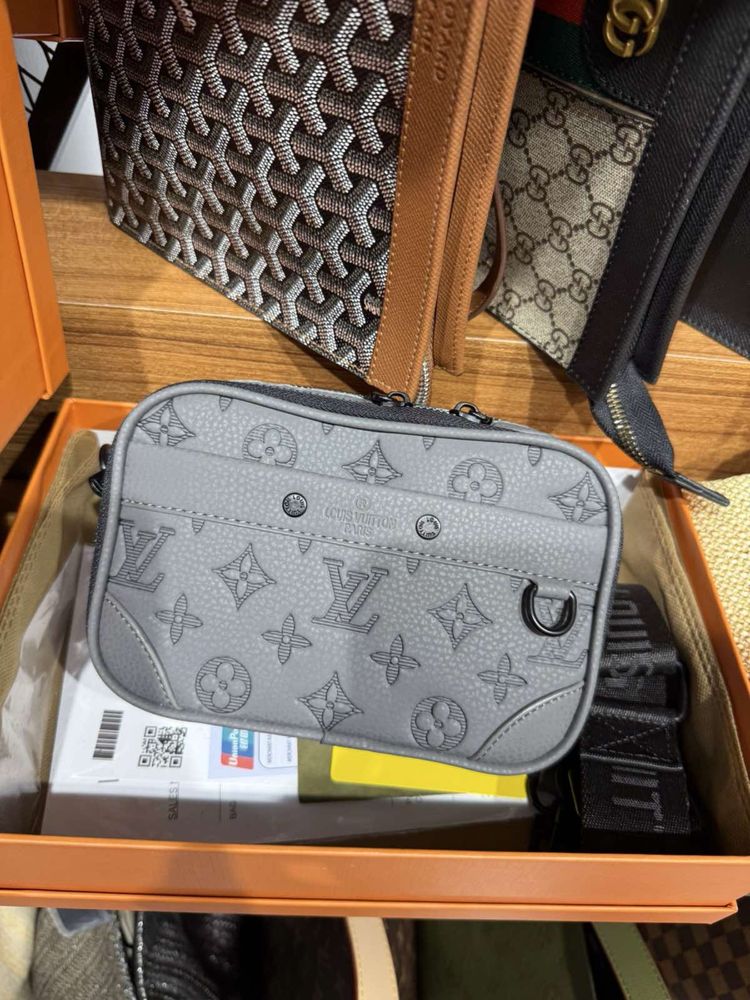 Мъжка чанта Louis Vuitton