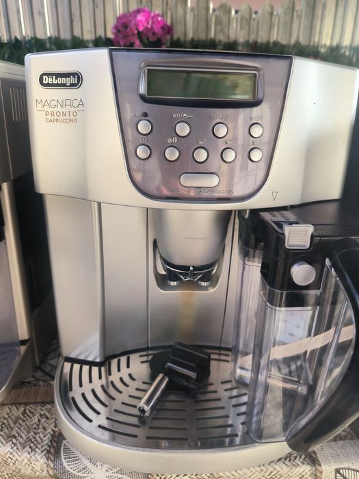 DeLonghi magnifica pronto cappuccino