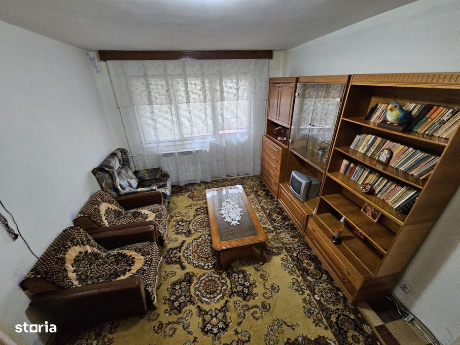 Apartament 3 camere et4/4 Zona Sud Vranis