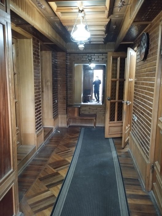 Срочно Продаётся кватира Шайхонтахур район Ор.р Тинчлик метро Версал