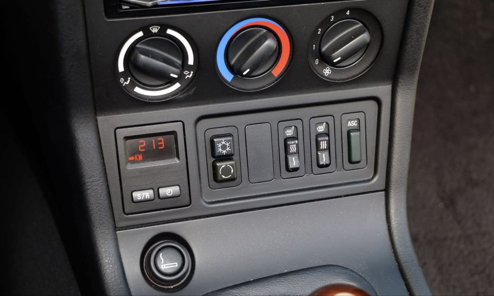 BMW Z3 Roadster - Aer conditionat -Incalzire scaune - Posibil variante