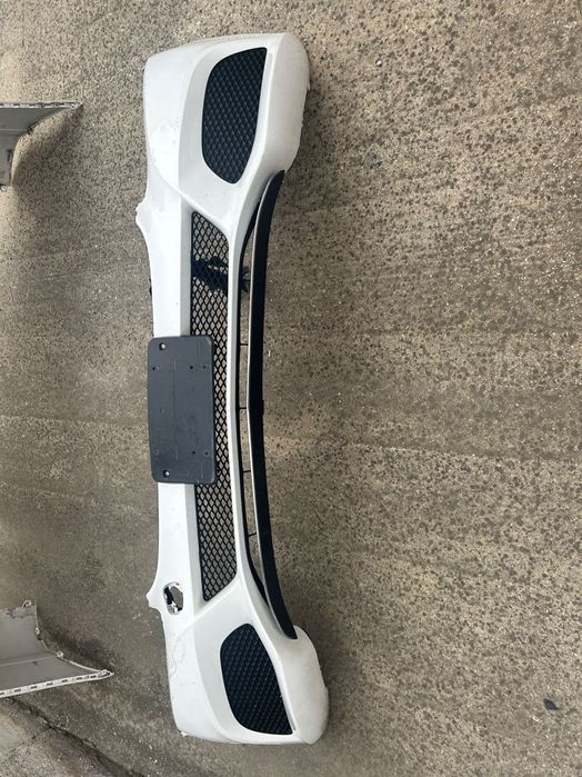 Предна броня Мерцедес W205 C klasa2016г на части