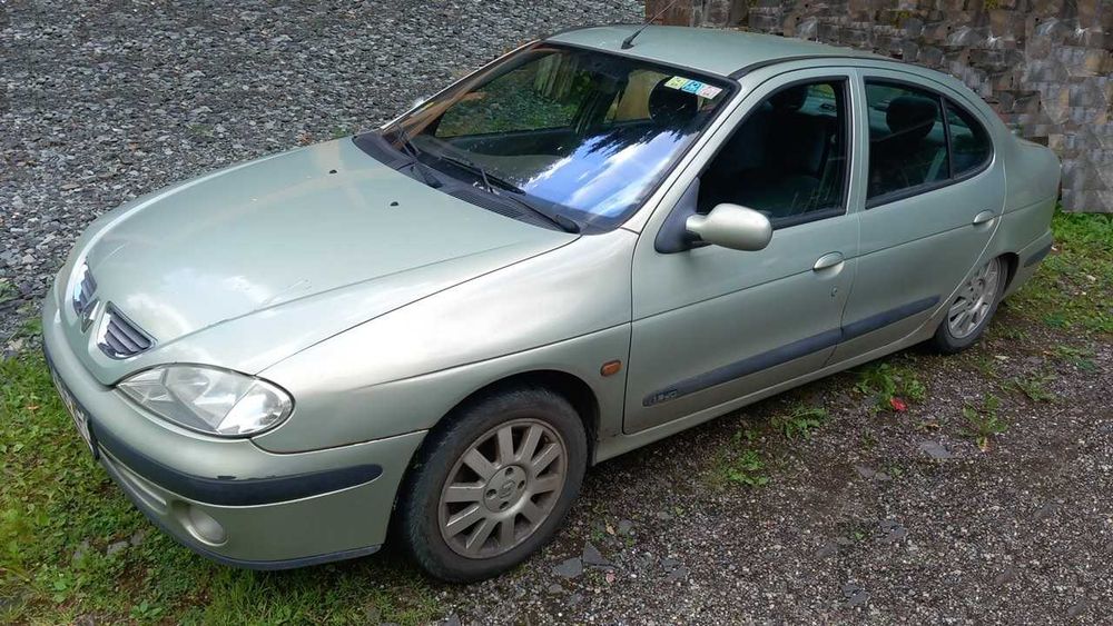Vand Renault Megane 1.9 diesel - impozit la zi