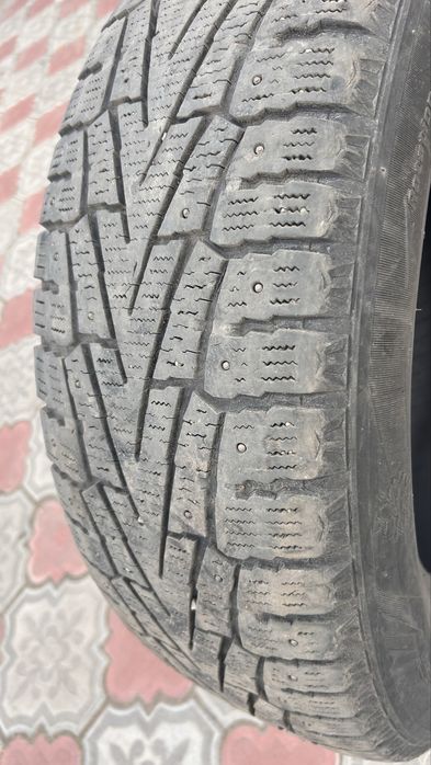 Комплект зимних шин