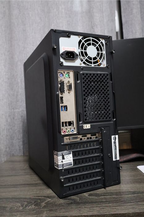 PC Gaming by Asus, i5 9400F, 32GB RAM