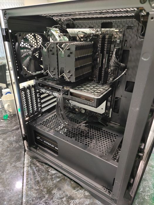 Геймърски Компюрър. Rtx 3060ti, Ryzen 5700x. +Подарък!