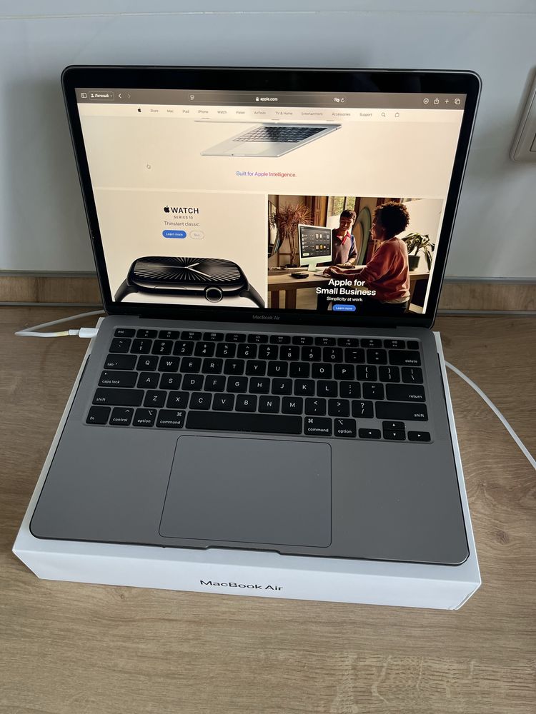 Продается ноутбук MacBook Air
