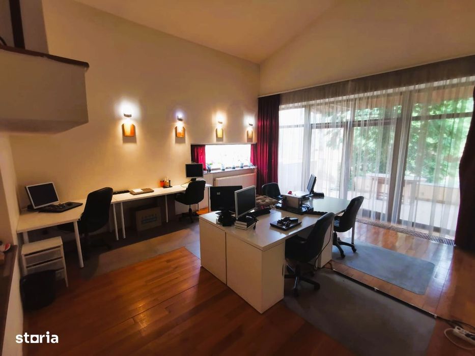 Aradului - Casa individuala 6 camere - Su:225mp - 4 locuri de parcare