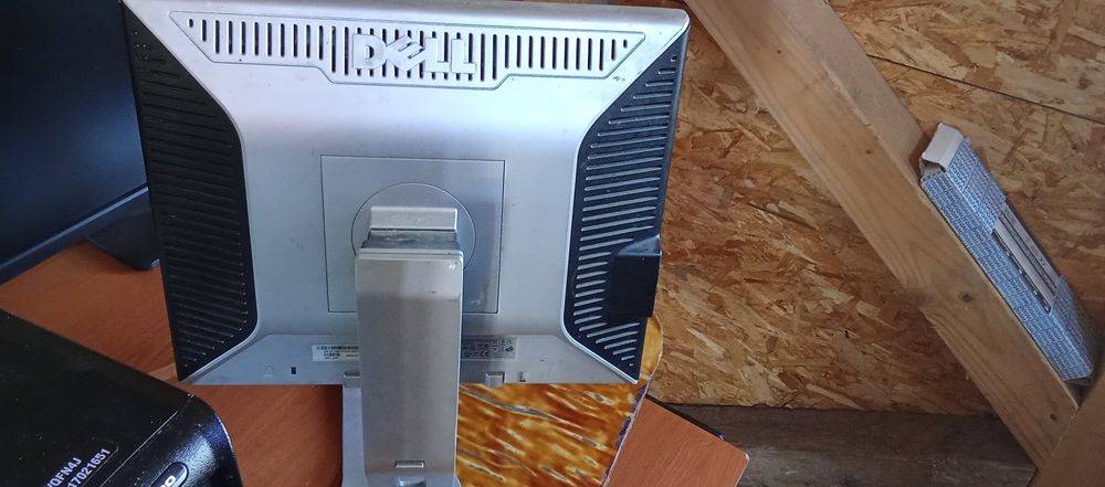 Calculator Dell optiplex780 +monitor tastatura mouse