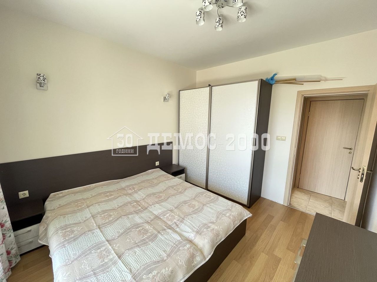 Продава се Двустаен апартамент в Варна, Бриз - 75 кв.м за 2467 €/кв.м - Снимка #4