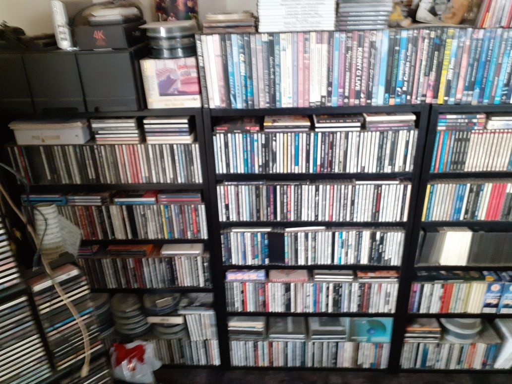 Colectie de DVD cu muzica