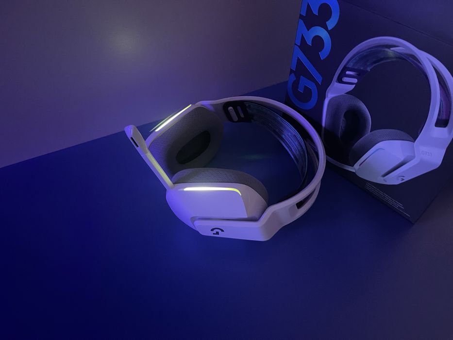 Слушалки Logitech G733 Whirless чисто нови