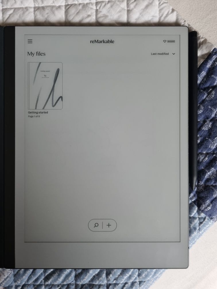 Таблет ePaper reMarkable 2 с включена писалка Marker Plus и накрайници