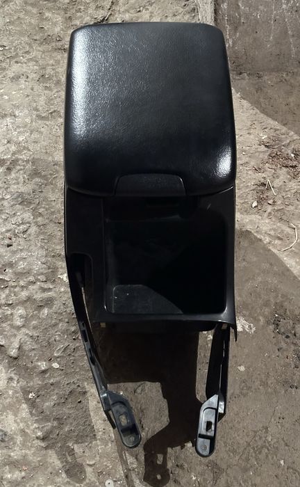 Подлокотник Toyota Prado 120 Lexus GX470 Прадо 120 ГХ470