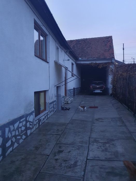 Vand sau schimb casa individuala Sura Mare 190 mp utili ,885 mp teren