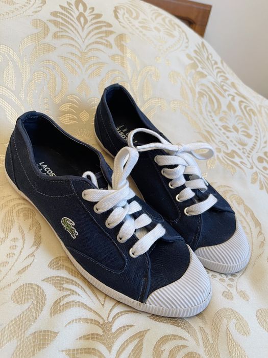 Adidasi Lacoste
