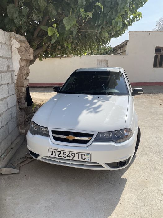 Nexia 2 1,6 холати яхши краскаси бор