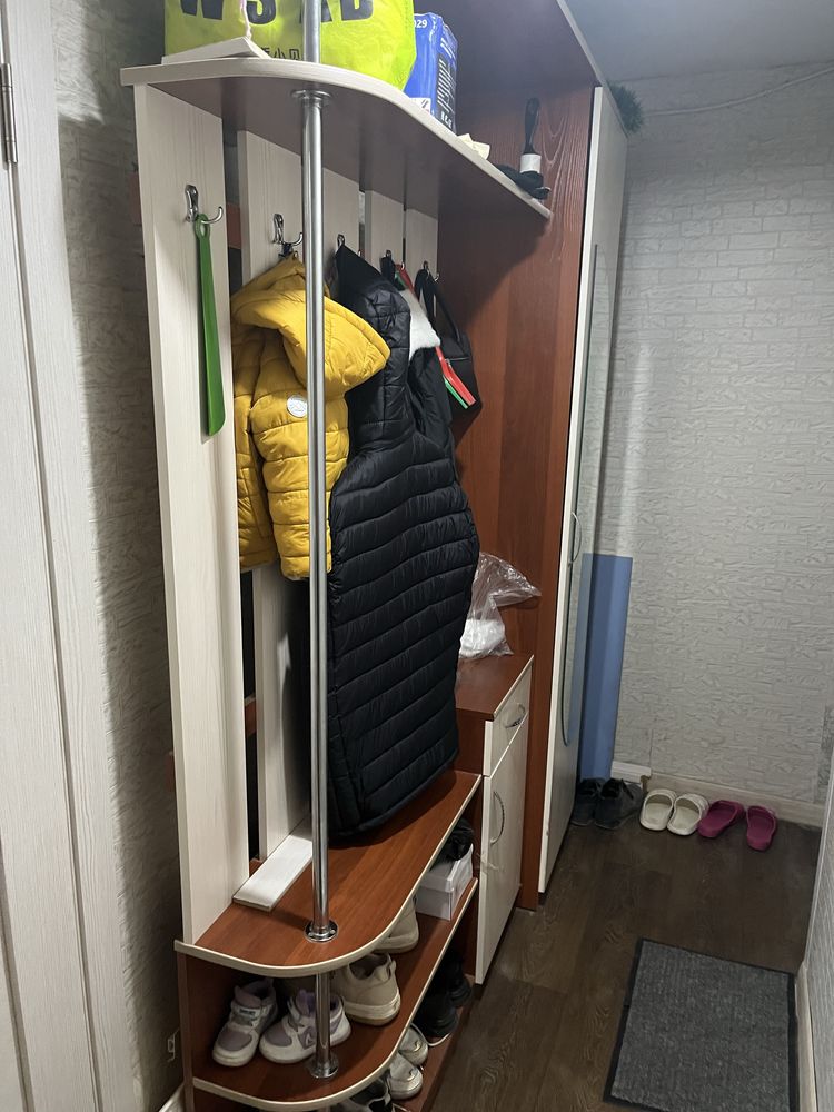 Продам камод в прихожую