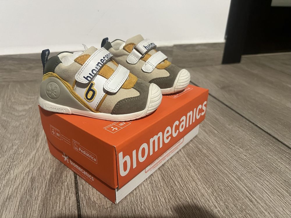 Adidasi Biomecanics