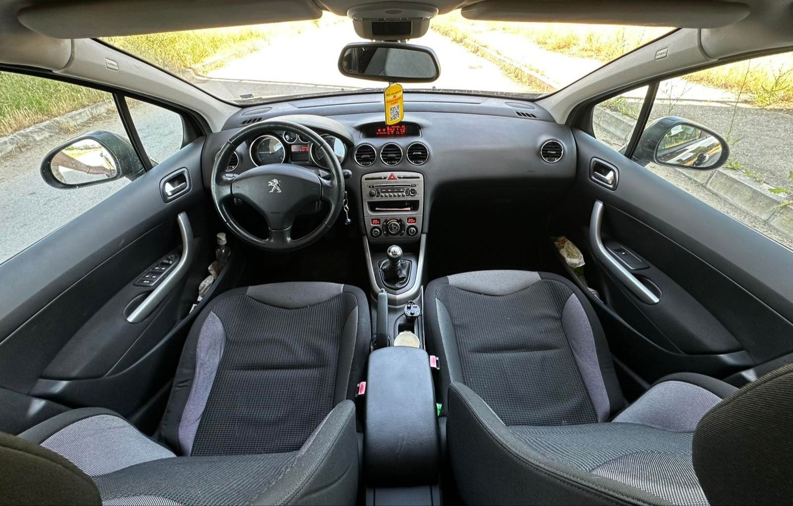 Peugeot 308 1.6 e-HDi  2011г