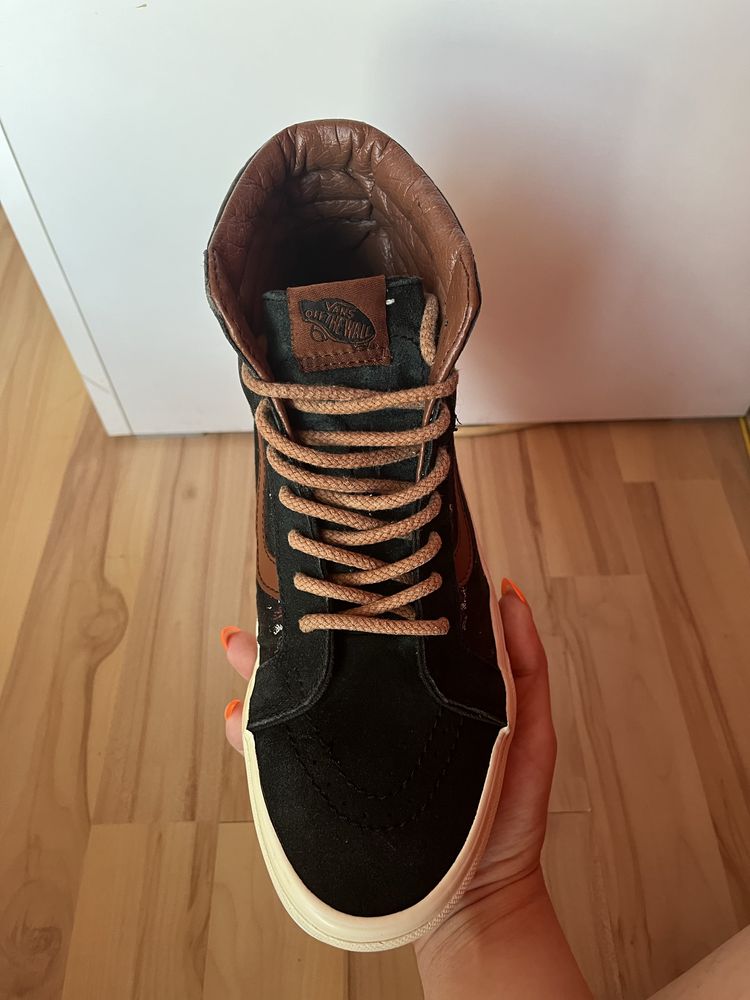 Дамски кецове Vans