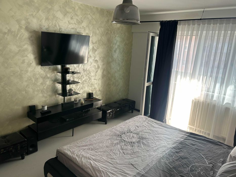 Black Friday - De Vanzare apartament 3 camere utilat de la proprietar