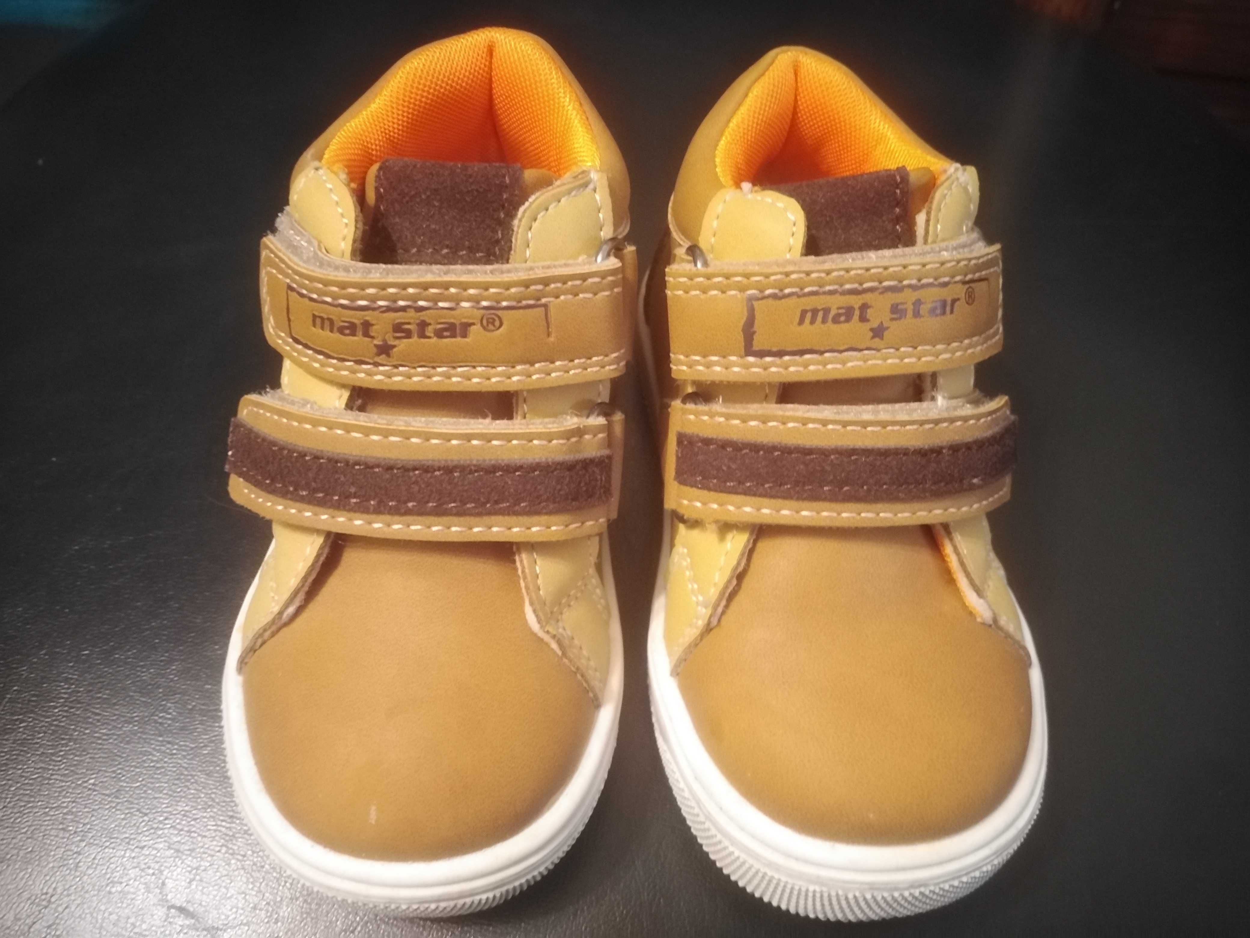 Детски обувки размер 21