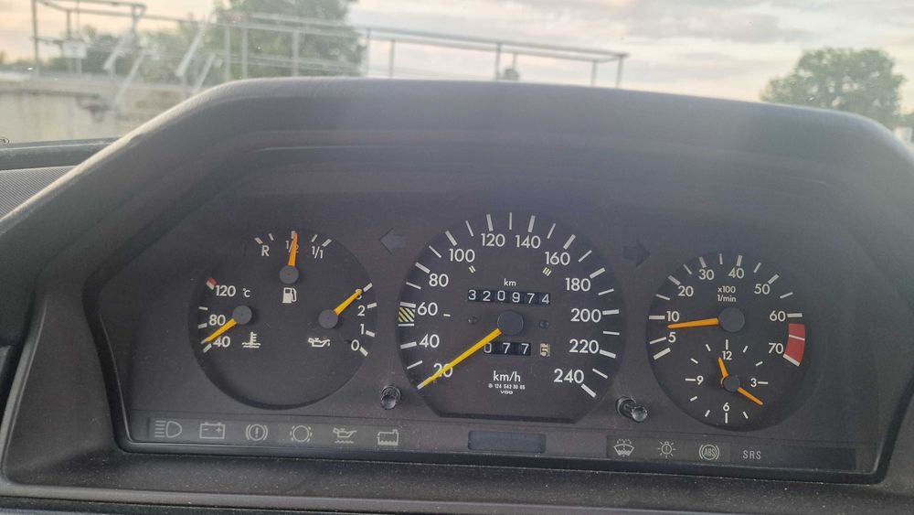 Vand mercedes w124 coupe