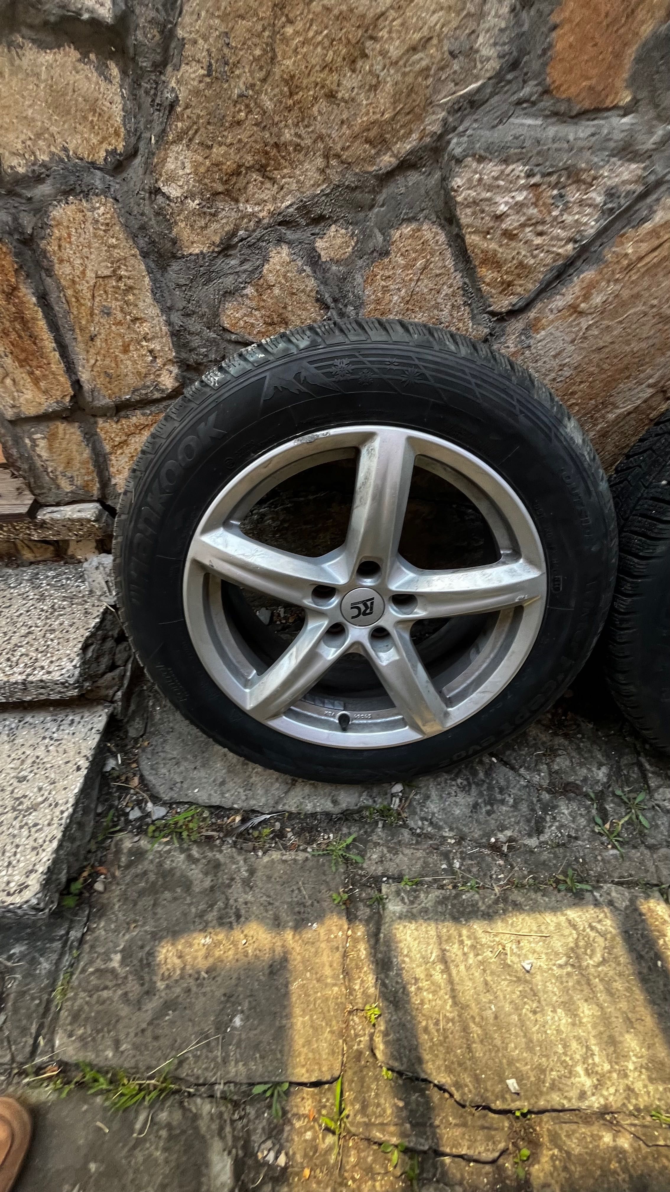 Гуми с джанти за KIA Sportage
