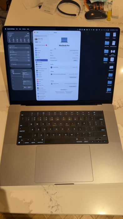 Macbook pro 16 inch M1 max 32GB 1TB 85% baterie
