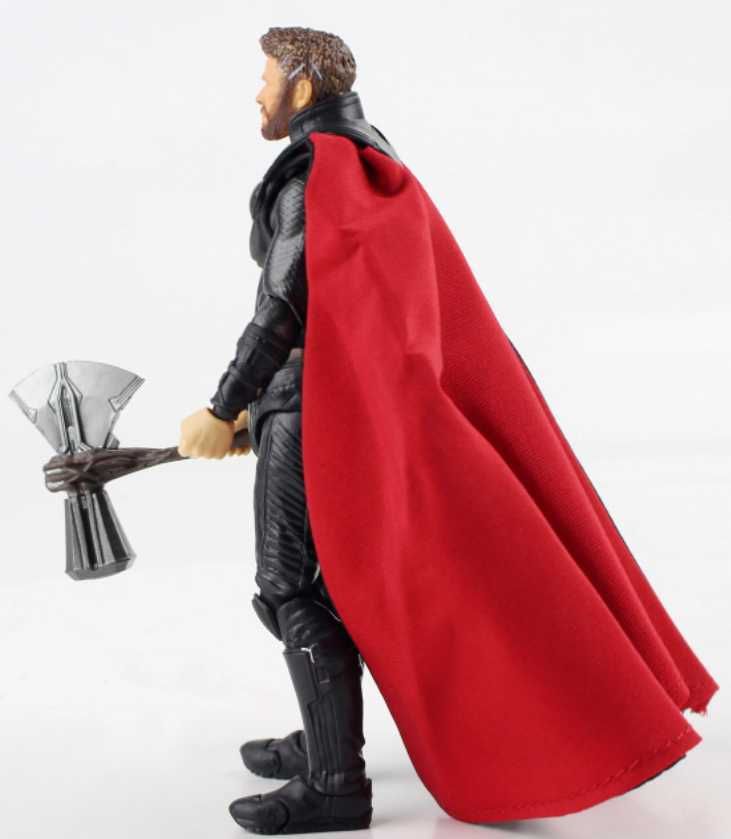 Figurina God of Thunder Thor 15 cm marvel