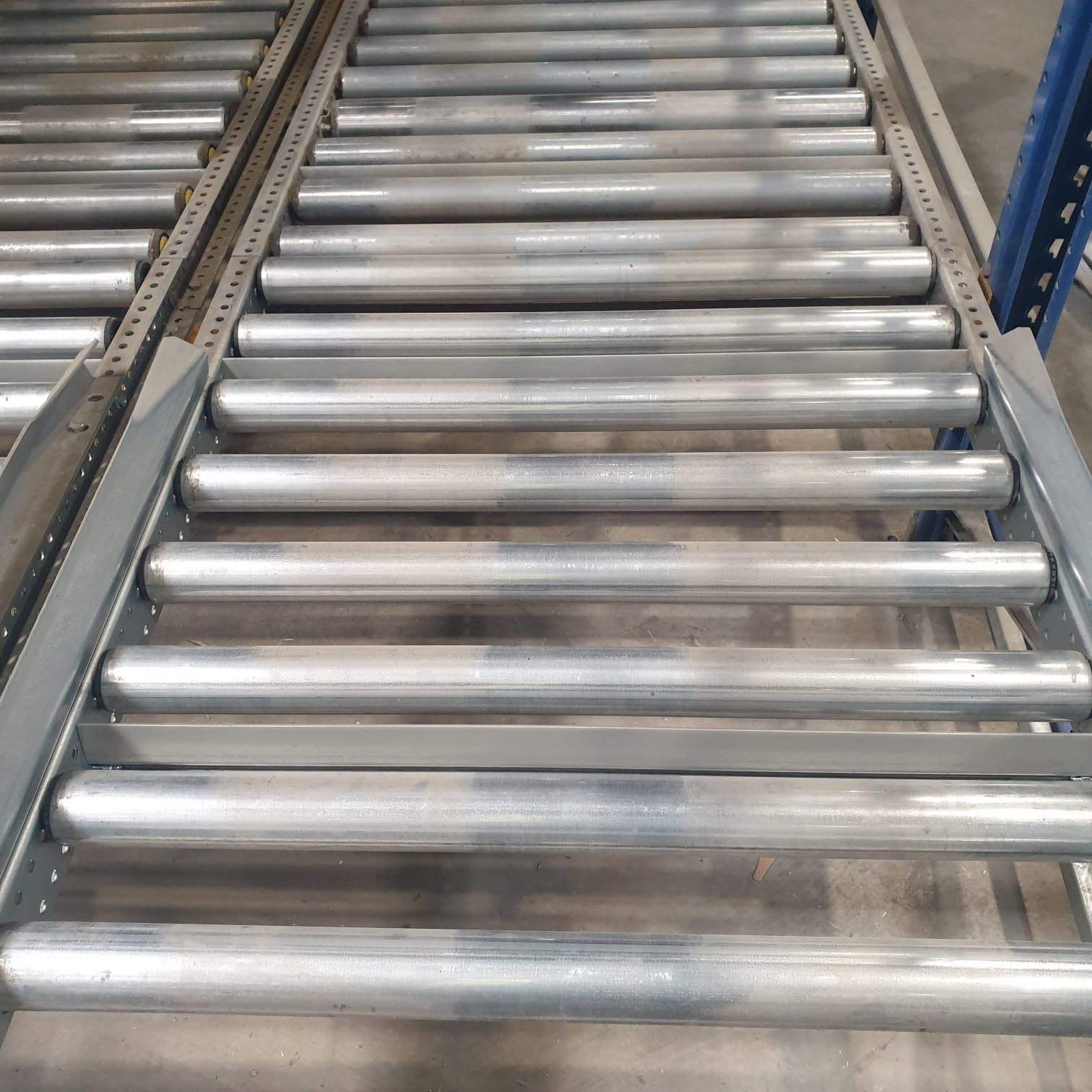 Rafturi metalice industriale de vânzare