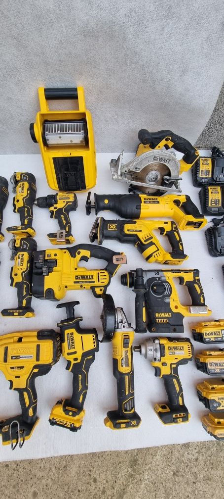 Scule DEWALT XR 18V Brushless