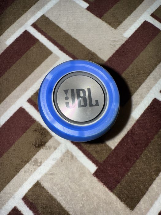 vand  boxa   jbl flip 4