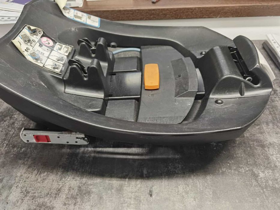 База за столче Cybex Aton 5