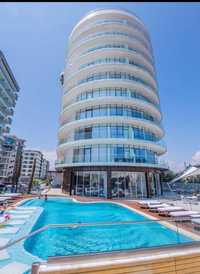 Proprietar -Studio White Tower Mamaia