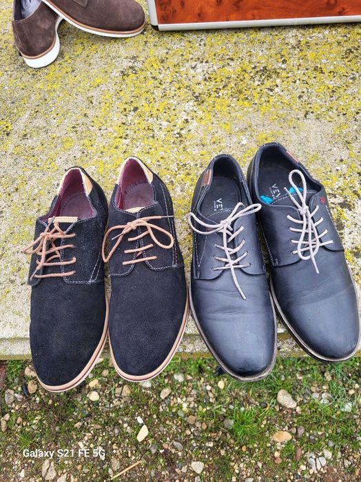 2 perechi pantofi piele ocazii marimea 42 la 150 ron