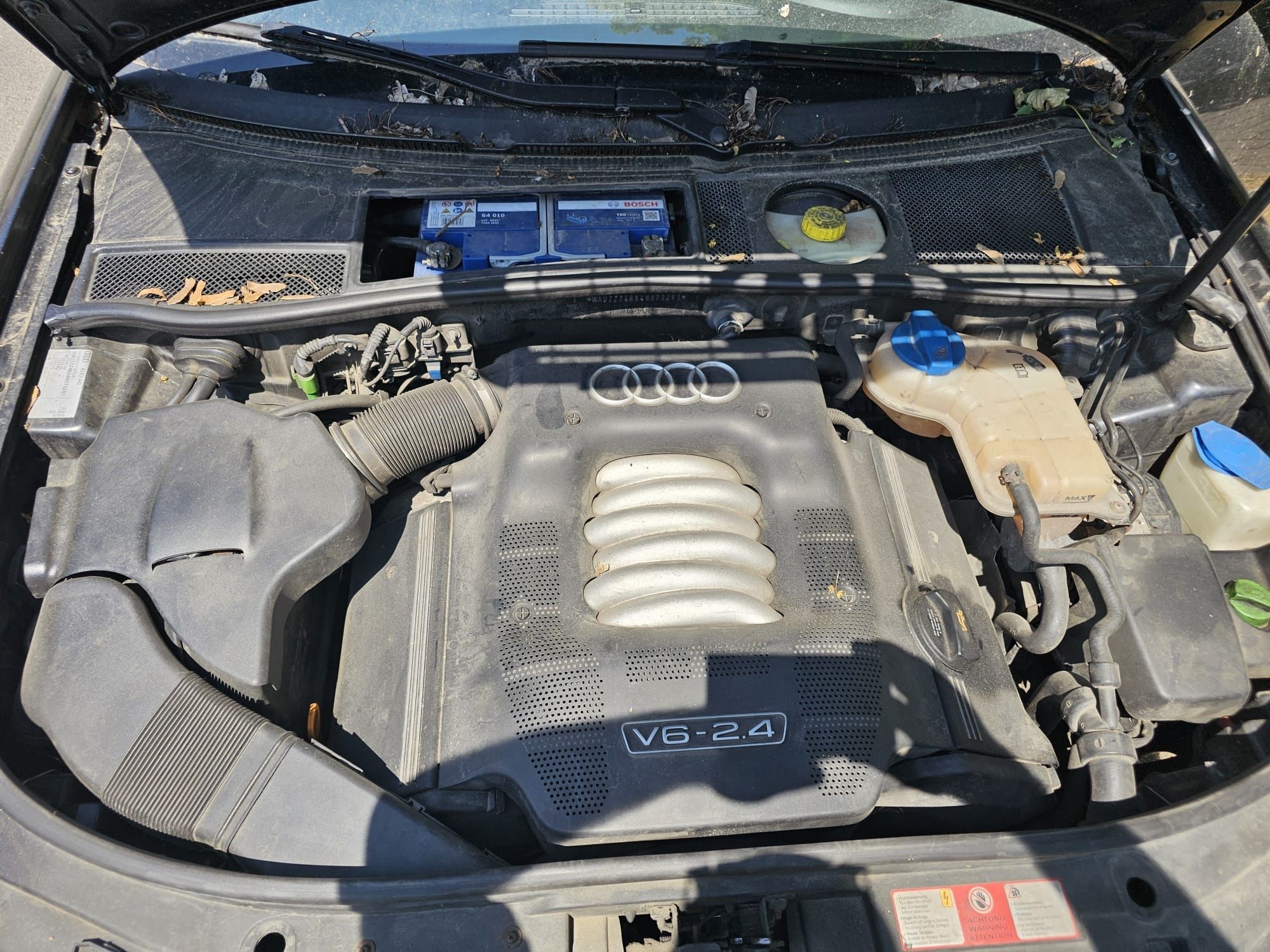 Dezmembrez audi a6 c5 2.4 benzina