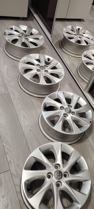 Vând jante Opel Calibra