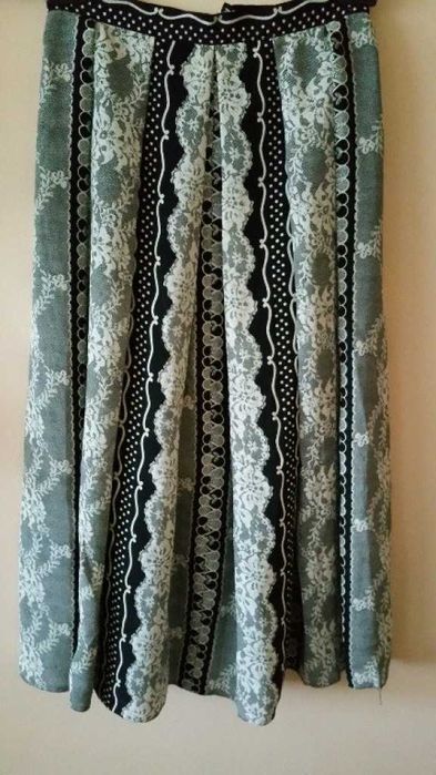 Fusta de vara. unicat