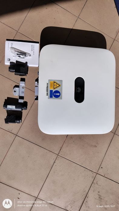 Vand invertor Huawei trifazat SUN2000-6KTL-M1,folosit 1 an de zile