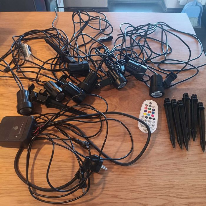 Комплект от 8 RGB градински прожектори с дистанционно управление