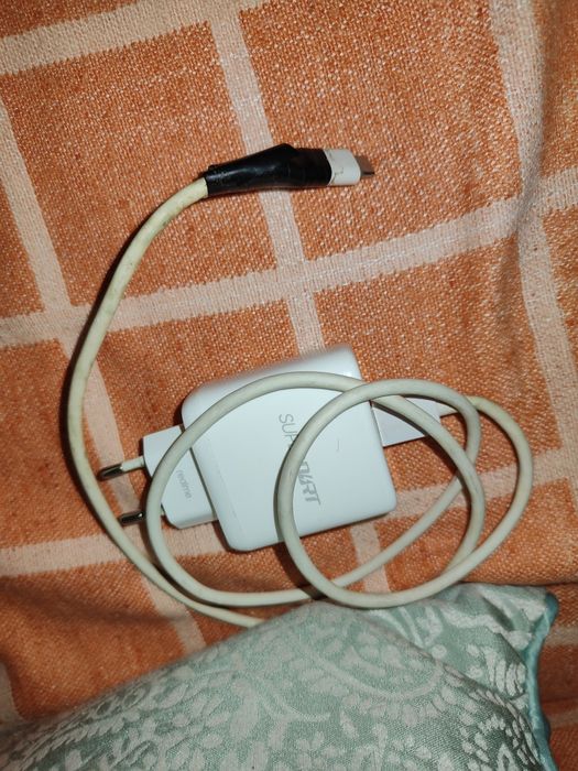 Vând realme GT 5G de 12GB RAM și 256GB stocare