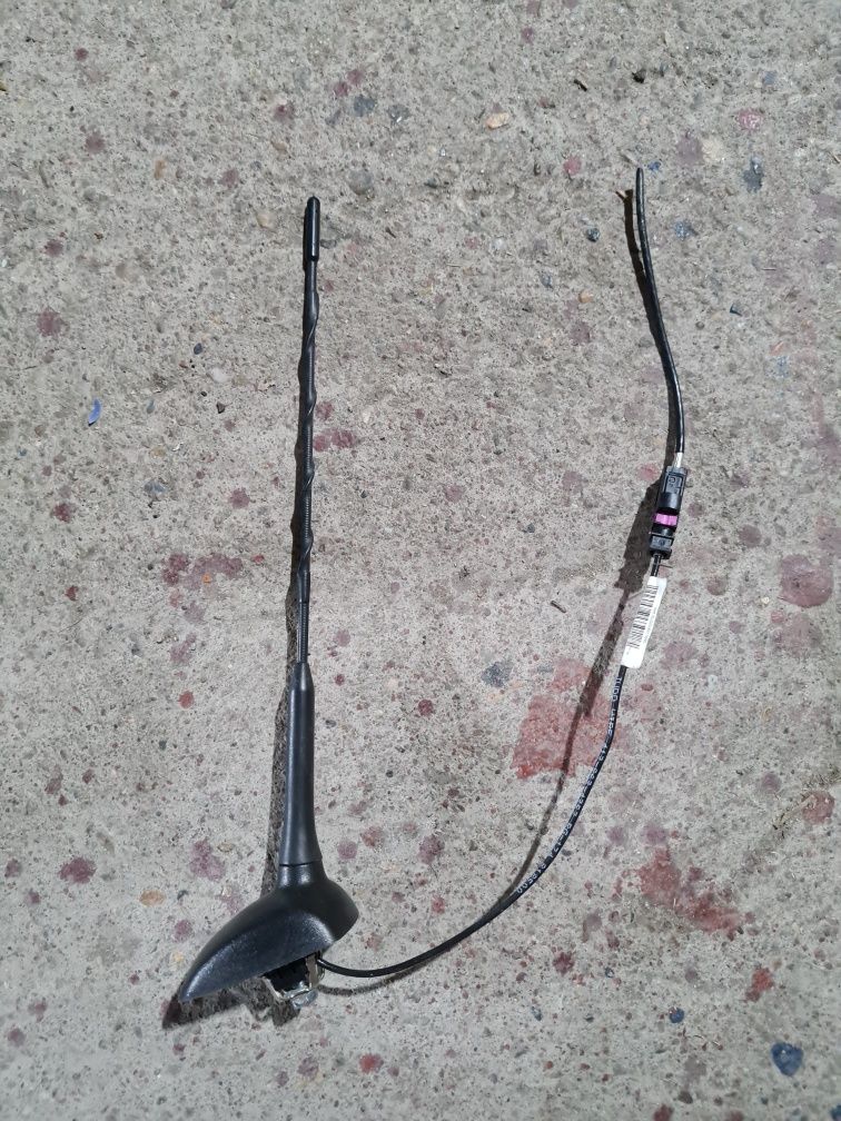 Antena radio plafon Opel Astra J hatchback dezmembrez VLD29